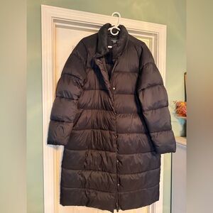 Amazon Essentials Women's Black Puffer Jacket